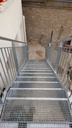 23-098-01 Escalier extérieur galvanisé