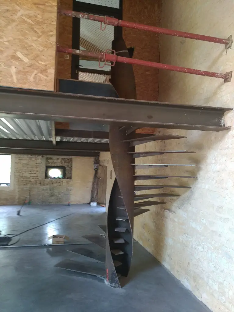Escalier hélicoidale (2).webp