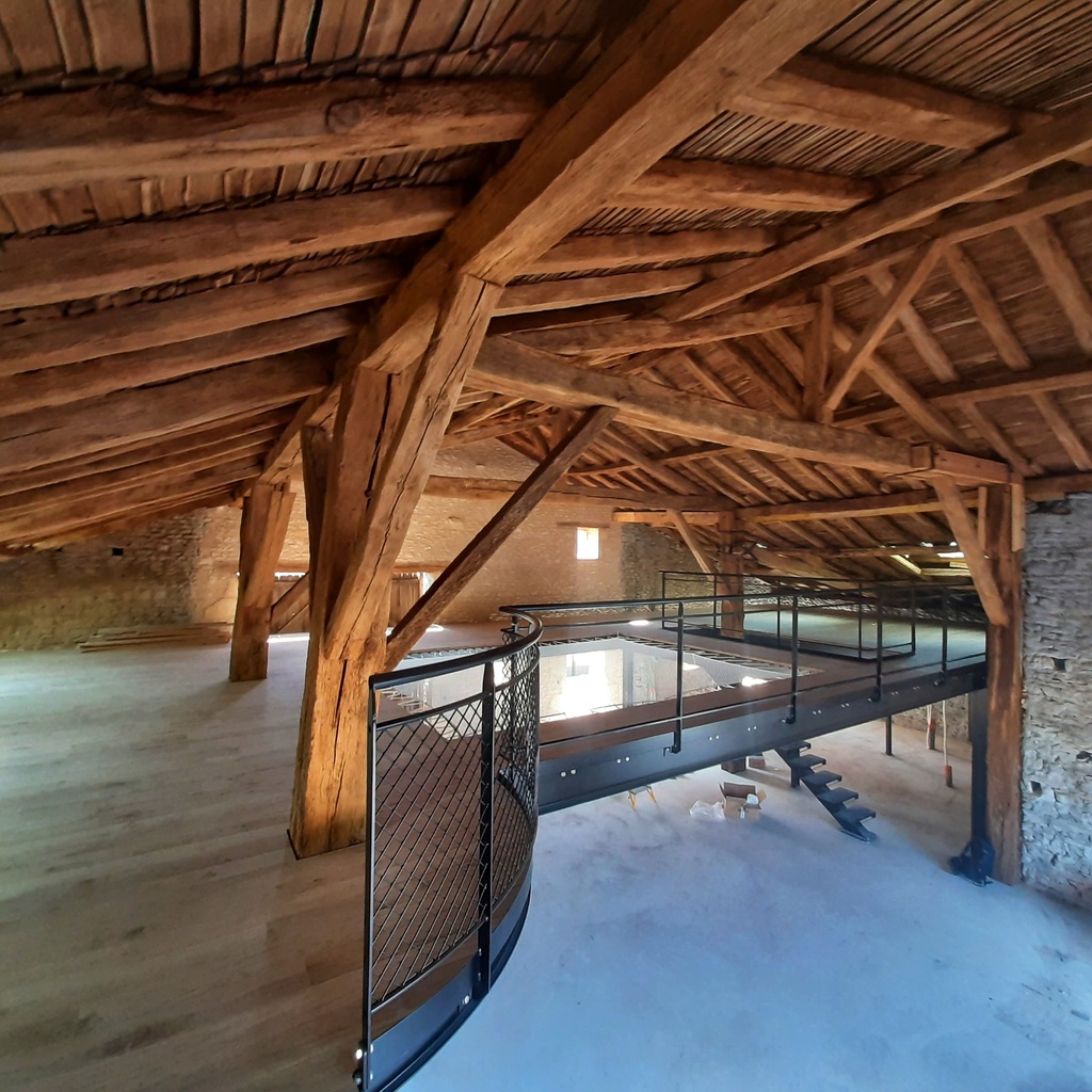 20-032 Mezzanine - Structure acier peinte