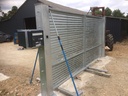 17-030 Portail 4m par 2m de hauteur