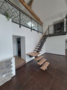 22-506 Escalier intérieur un quart tournant avec balcon