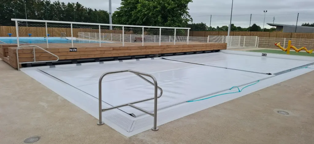 [23-410-1100] main courante d'angle 90 ° sur platine inox 316L