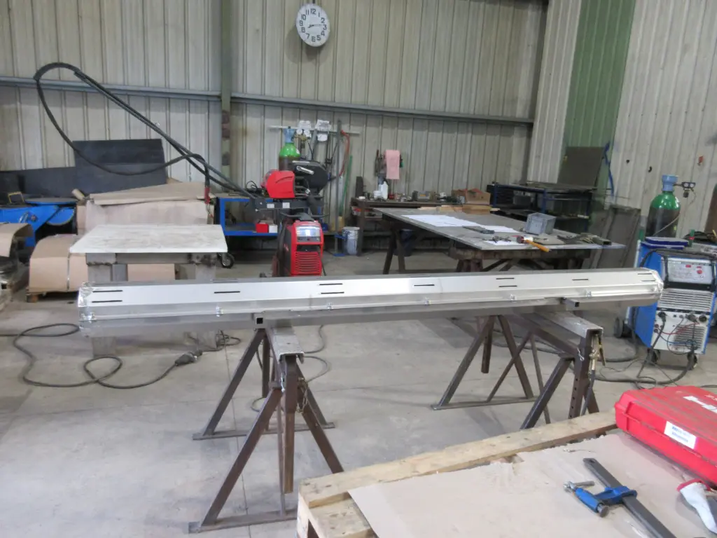 Crépine de forme horizontale pour pompe d'aspiration