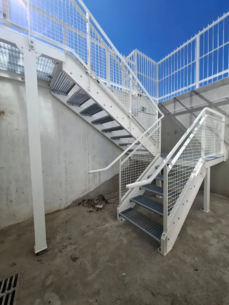 escalier métallique, 2 volée