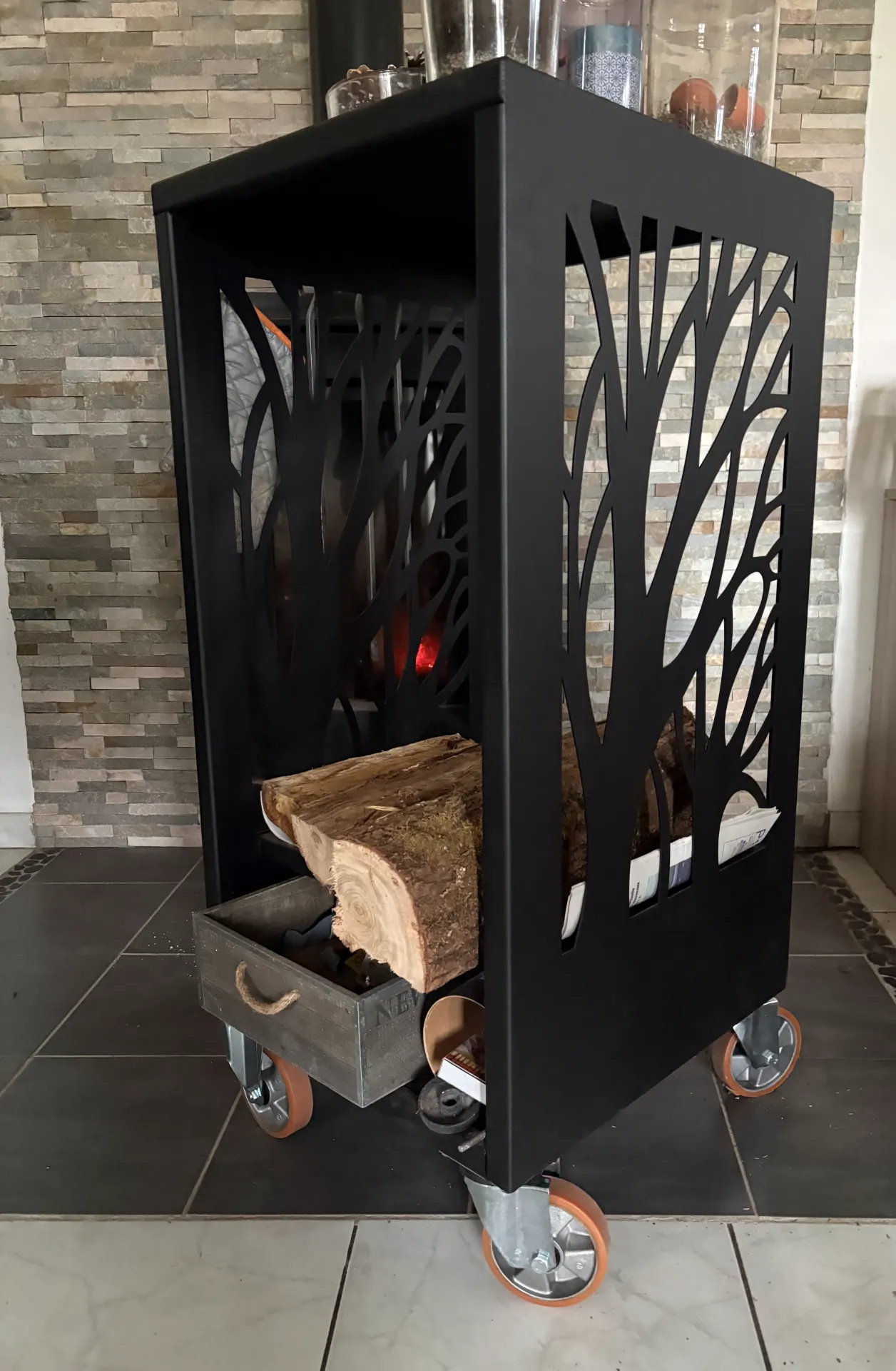 [25-557] Armoire coffre à bois en acier 