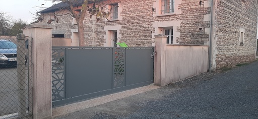 [20-146] Portail coulissant 4500 mm x 1300 mm