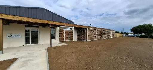 [23-410-500] Panneaux brise vue verticaux, en 2,8 x 2,4m ht,